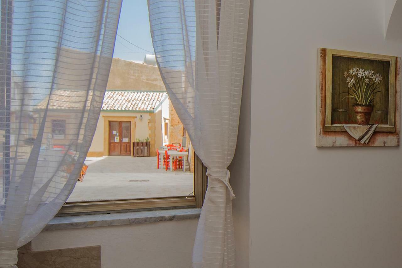 شقة مارزاميمي  في Un Affaccio Sul Borgo المظهر الخارجي الصورة